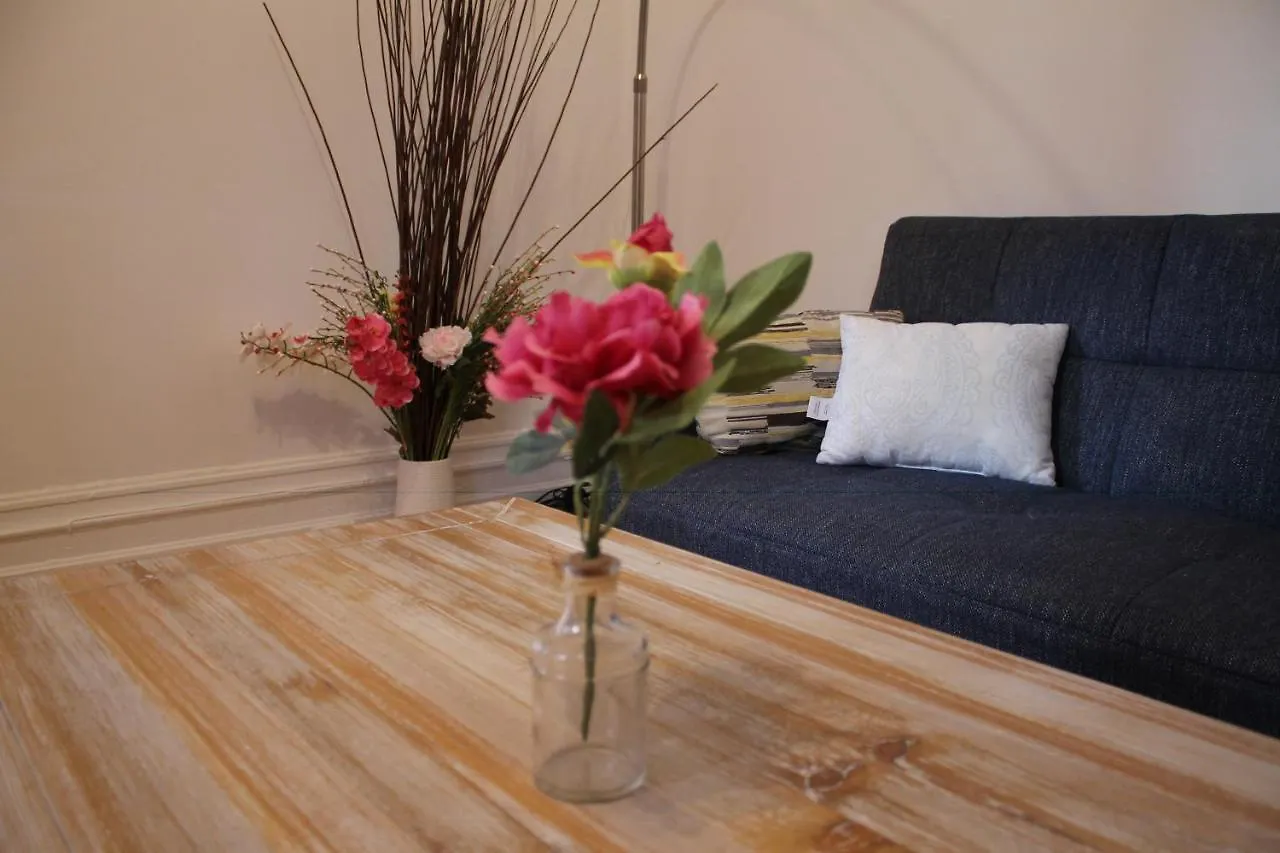 Cote-Des-Neiges - Downtown Apartment Montreal