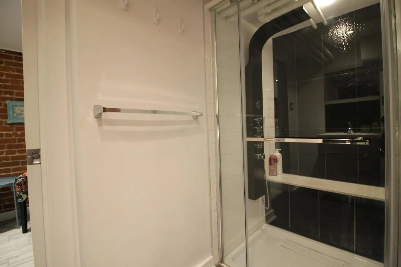Cote-Des-Neiges - Downtown Apartment Montreal Canada